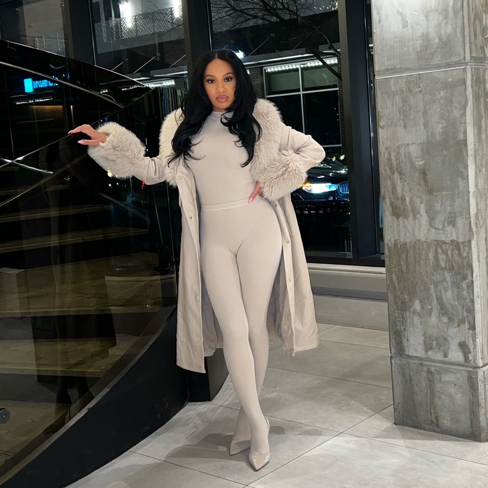 Naked wardrobe long sleeve bodysuit and close toe leggings worn 1 time